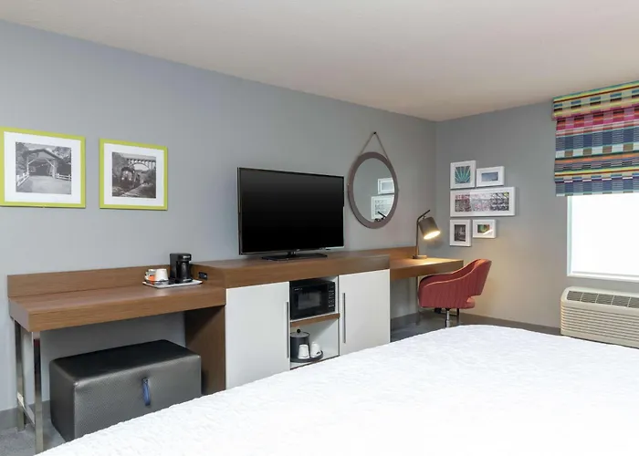 Hampton Inn & Suites Xenia Dayton